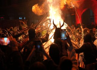 Sant Antoni a Inca, marcat per la pluja i el dol