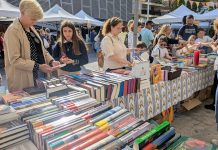 Inca viu un Sant Jordi ple de llibres i roses
