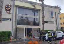 Els Bombers rescaten dues persones en un incendi a Munper
